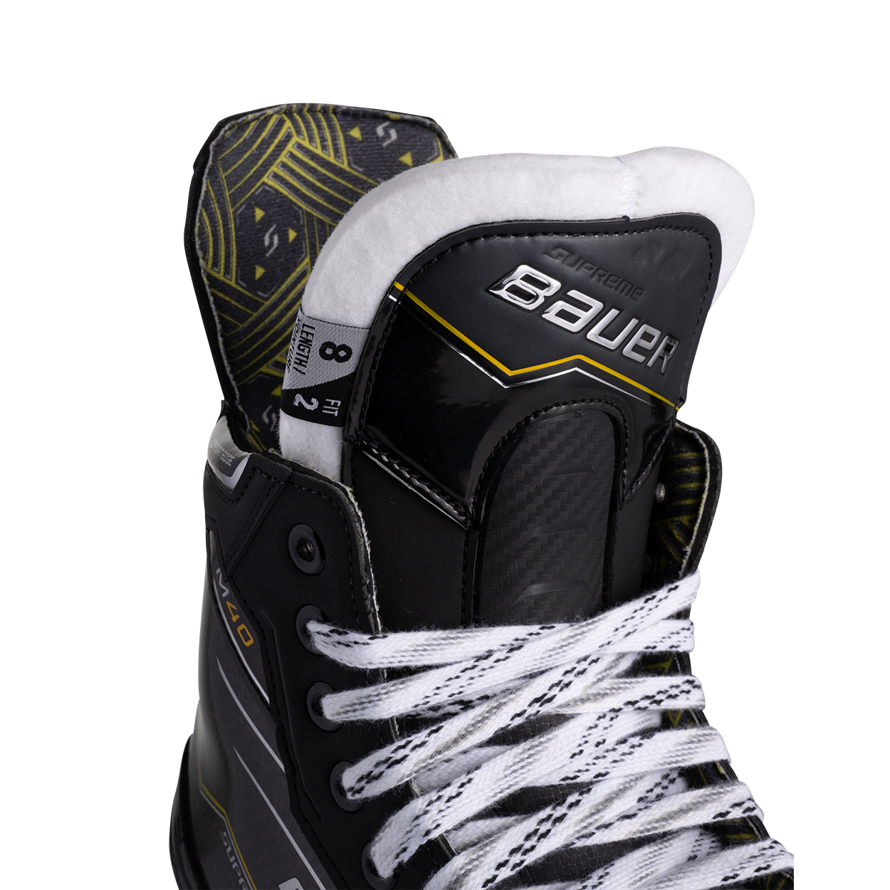 1063304_BTH24_SKATE_SUPREME_M40_SR_tongue-detail_6449af7f-163e-4053-be5f-bb3f2d7816be.png