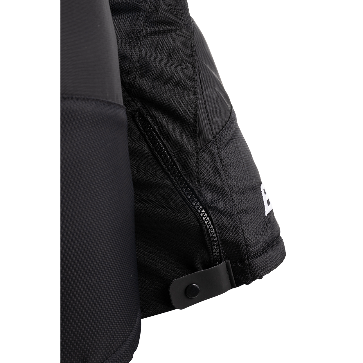 1063707_BTH24_PROTECTIVE_PANT_HPPERF_SR_zipper-detail_de88a6f7-d166-41a1-8461-9dded540fc80.png