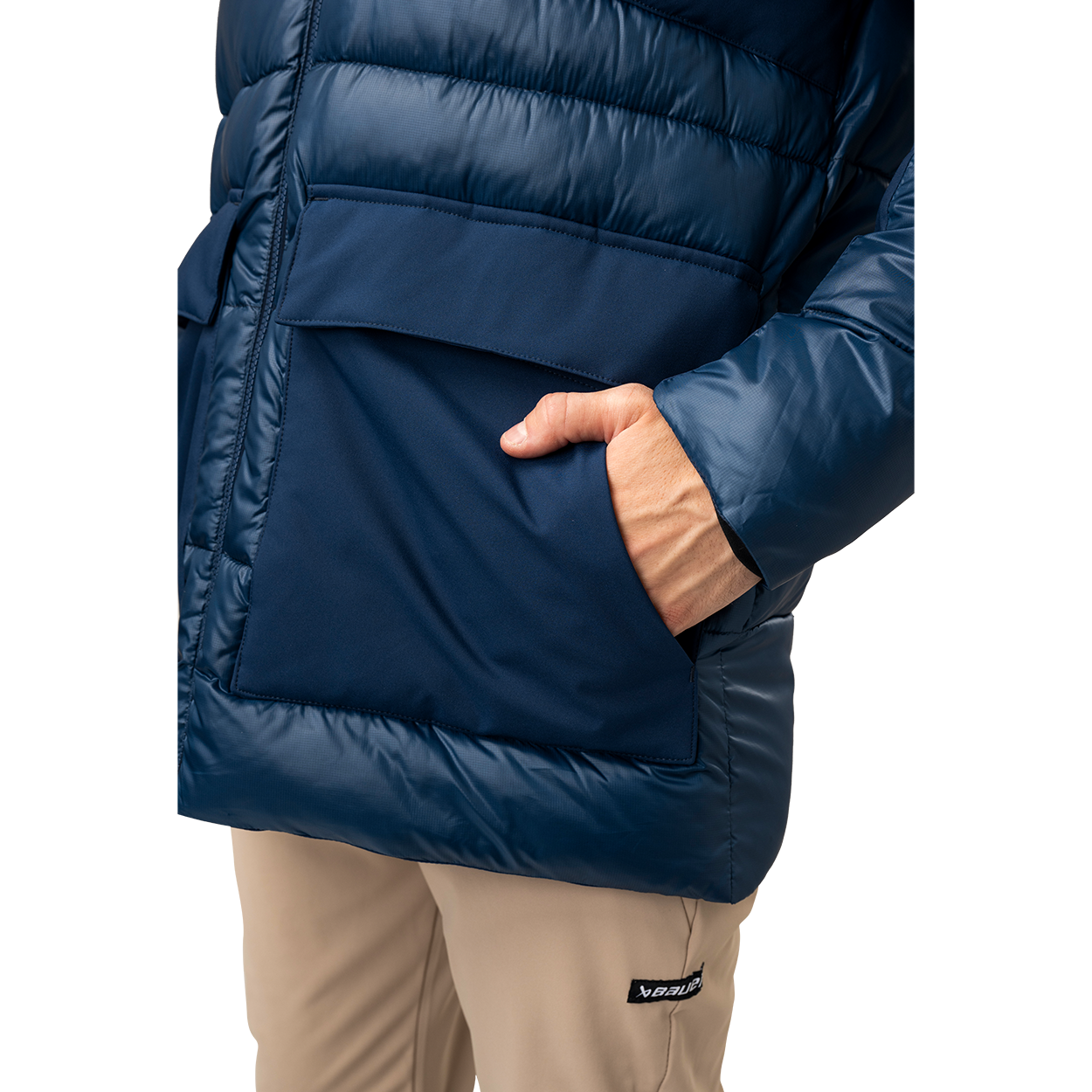 1064106_HOL24_APPAREL_ULTIMATEPUFFER_SR_NAV_1541.png