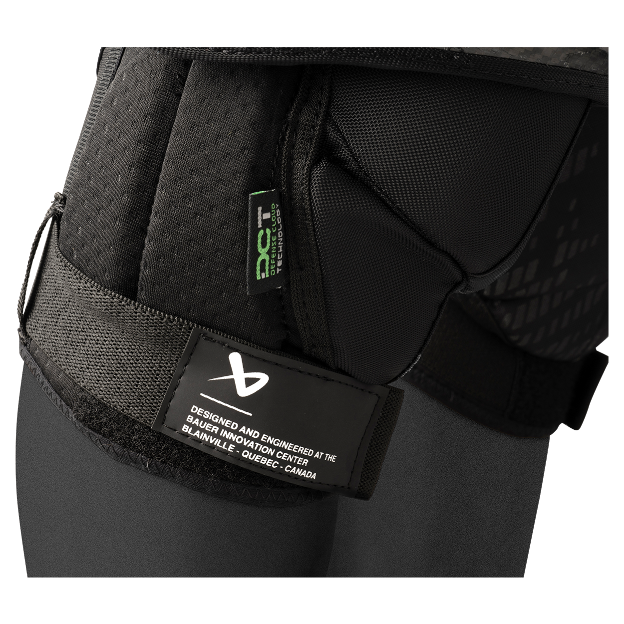 1064956_BTH25_GOAL_KNEE-GUARD_PRO_SR_DCT-strap-detail_f9d780c1-7f8d-472e-8f7b-047894491bab.png