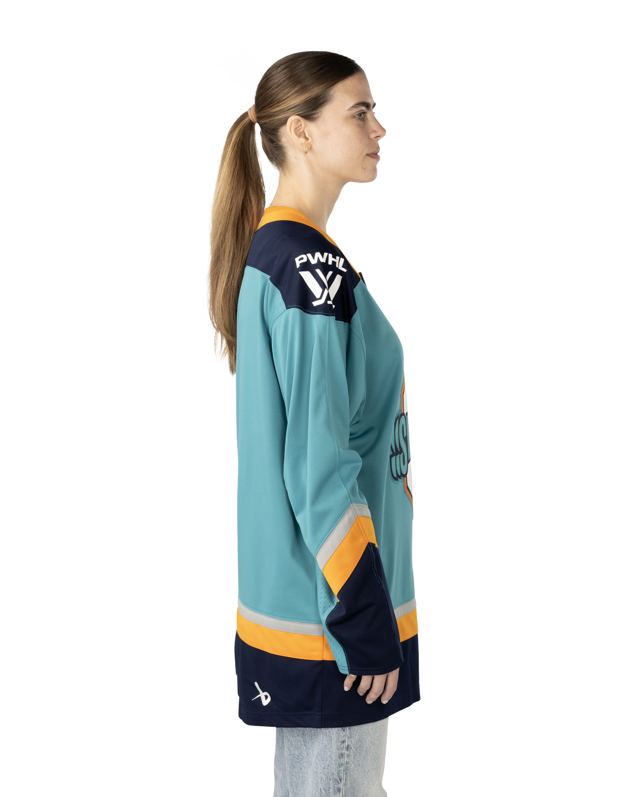 1066128_BTH24_APPAREL_PWHL_NY_JERSEY_SR_1118.png