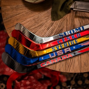 BAUER INTERNATIONAL MYSTERY MINIS® PLAYER STICKS