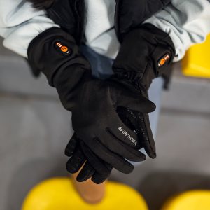 BAUER REDLINE HEATED GLOVES SENIOR