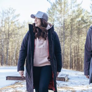 BAUER HOCKEY ULTIMATE HOODED PARKA 2.0 – WOMEN’S